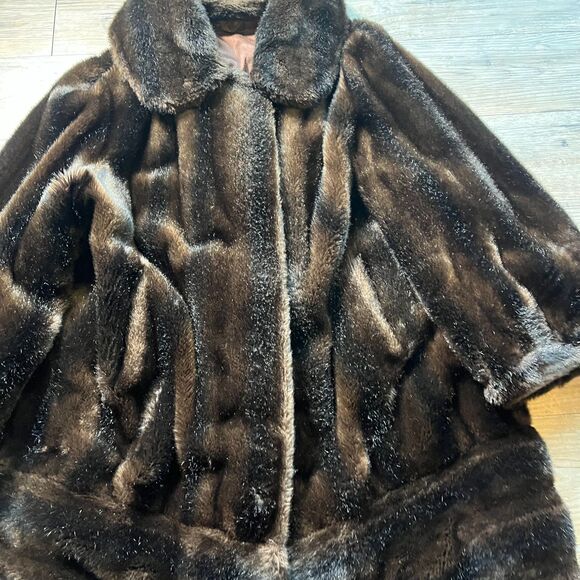 Vintage Faux Fur Coat Women's Medium Large Brown Dark Old Money Classy Mink - Picture 9 of 11
